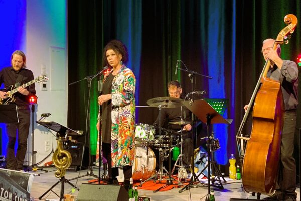 Betty Gee & Friends On Stage_13.01.24